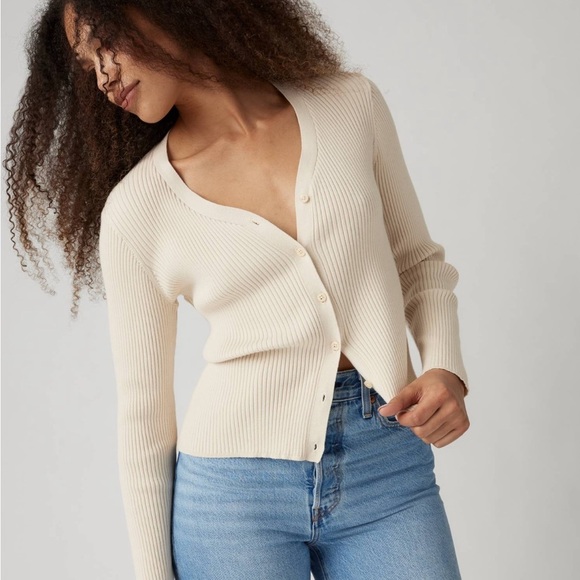 Levi’s Cardigan - Picture 1 of 4